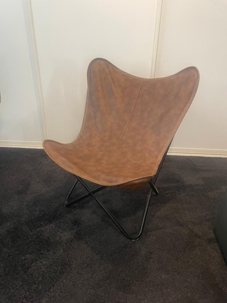 Vlinderstoel bruin, Huis en Inrichting, Stoelen, Ophalen, Zo goed als nieuw, Bruin, Eén
