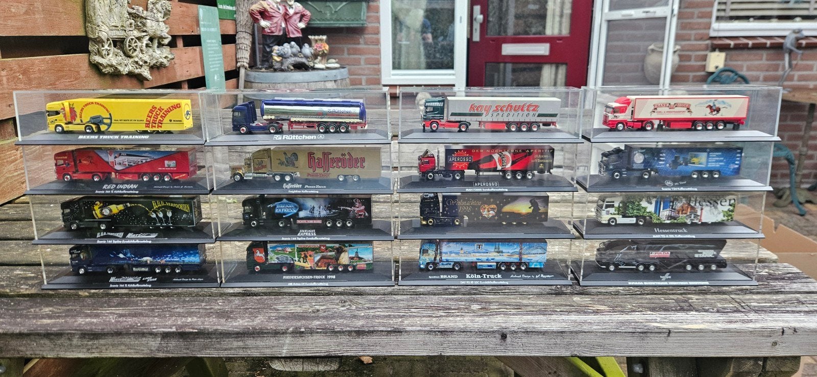 16x Herpa vrachtwagens 1:87, Ophalen
