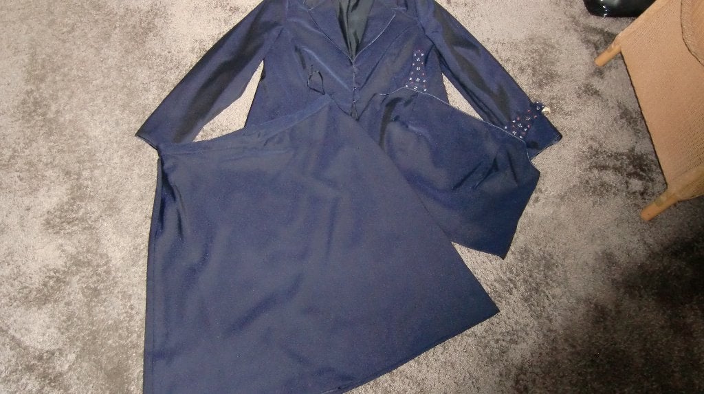 3-Delig donkerblauw mantelpakje in maat 42/44, Kostuum of Pak, Blauw, Maat 42/44 (L), Ophalen of Verzenden