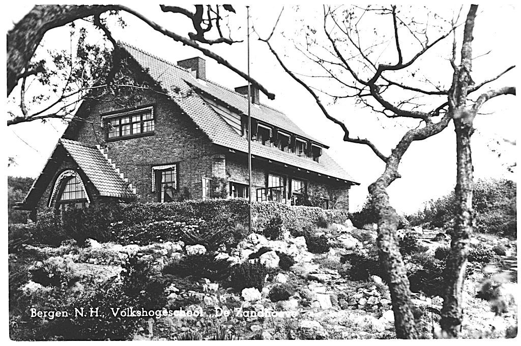 700112 Bergen 1957 De Zandhoeve Gelopen met postzegel, Ophalen of Verzenden, 1940 tot 1960, Gelopen, Noord-Holland