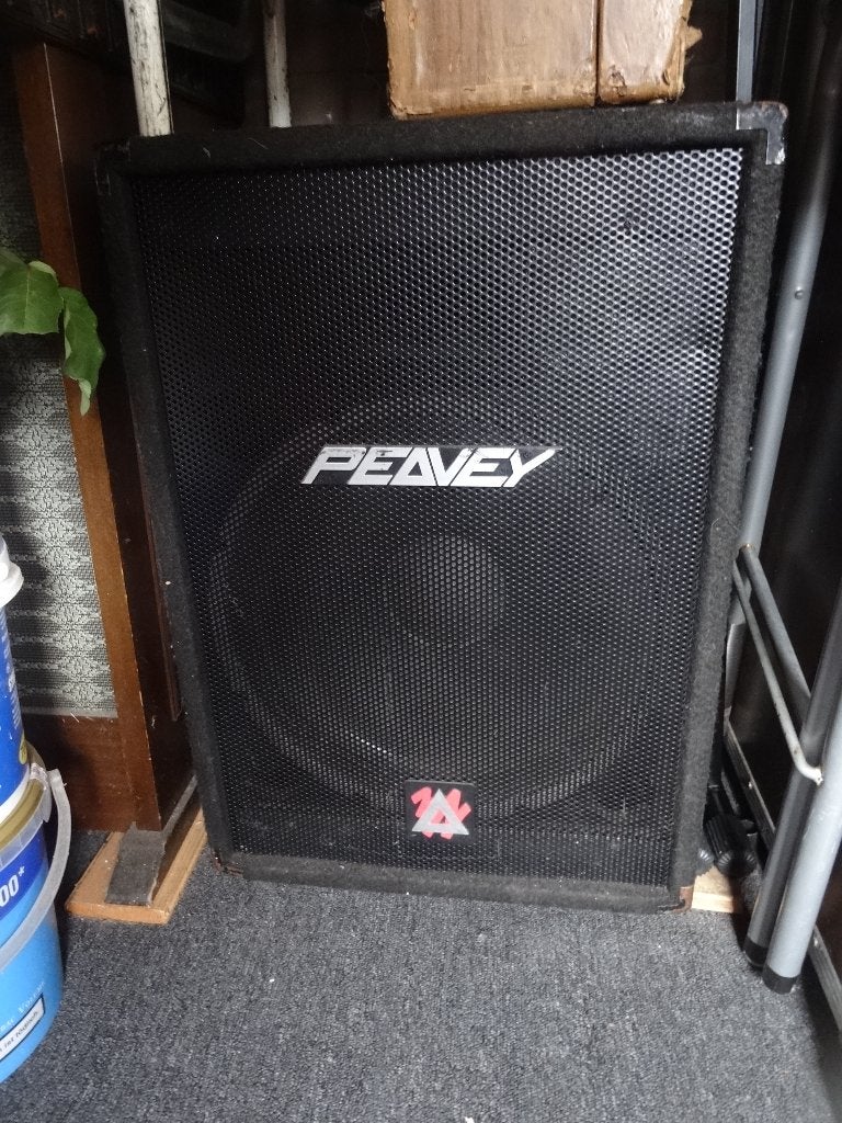 Peavey Eurosys 3 Speakerset met Versterker en Flightcase, Gebruikt, Inclusief kabels, Speakerset, Ophalen