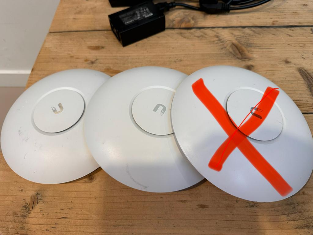 Ubiquiti UniFi AP-AC-Pro 2x, Computers en Software, Accesspoints, Ophalen of Verzenden, Gebruikt