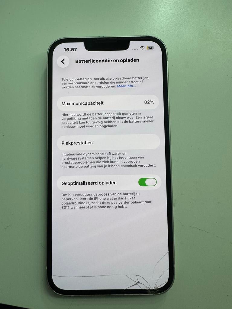 iPhone 13 - Goed onderhouden met barst, incl. 2 screenprotec, Telecommunicatie, Mobiele telefoons | Apple iPhone, Wit, IPhone 13