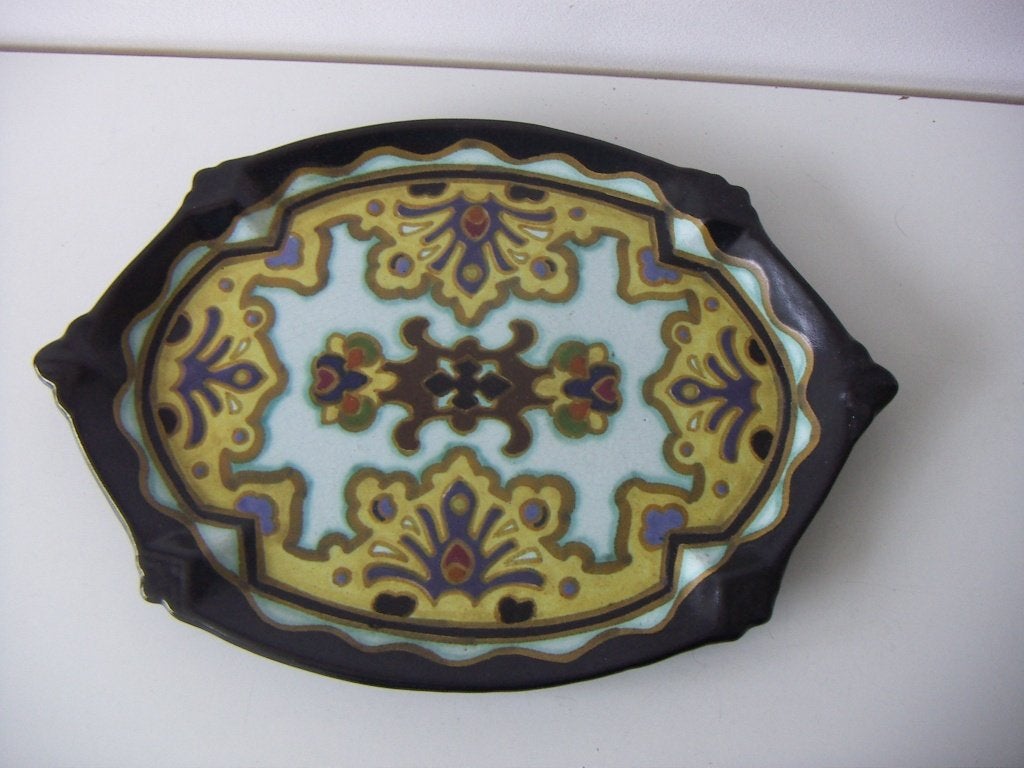 Arnhem plateel keramiek schaal / dienblad jr.ca.1915. Medal., Antiek en Kunst, Ophalen of Verzenden