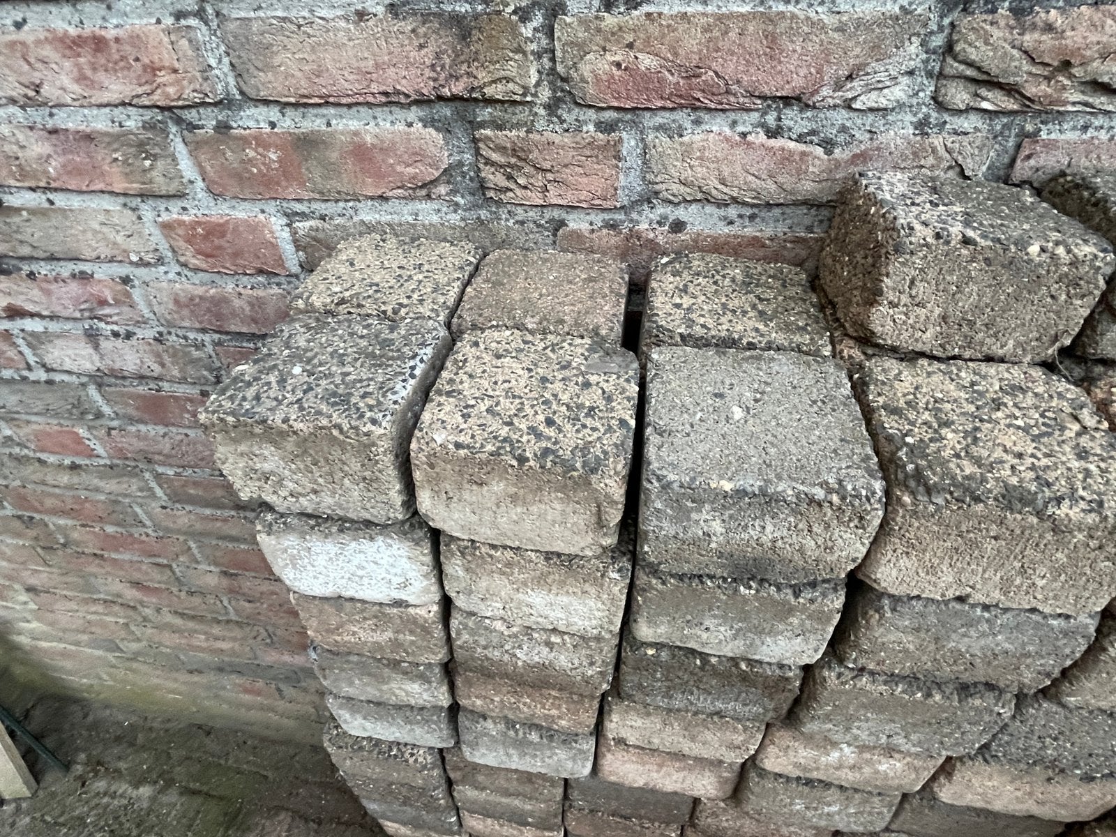 Gratis afhalen waaltjes en koppelstones, Ophalen of Verzenden, Gebruikt, Bakstenen