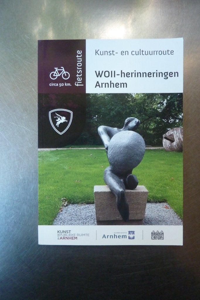 Kunst- en cultuurroute WOII-herinneringen Arnhem fiets 50km, Overige merken, Fiets- of Wandelgids, Ophalen of Verzenden, Zo goed als nieuw