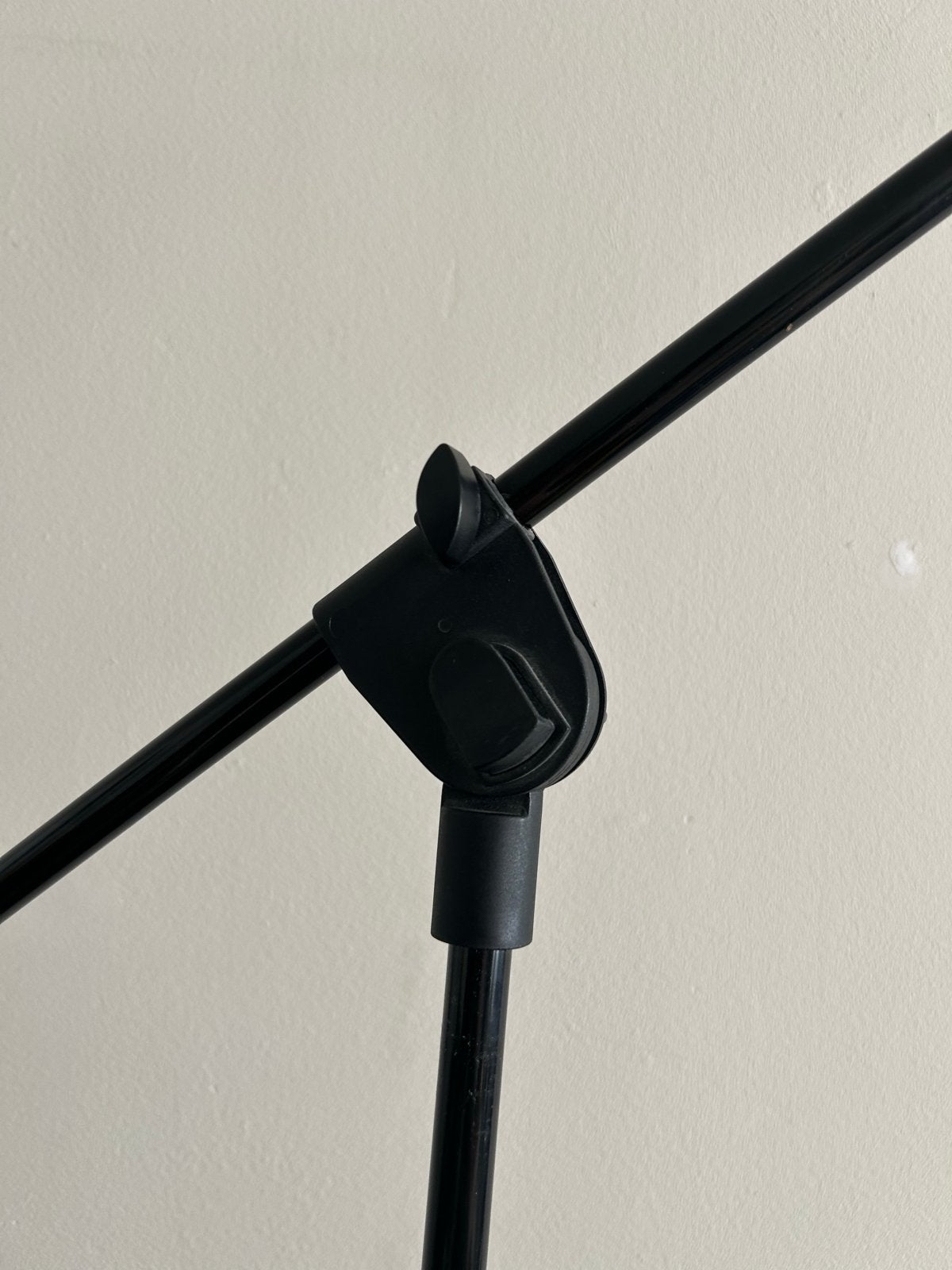 Samson Stands microfoonstandaard met boomarm, Muziek en Instrumenten, Standaards, Ophalen, Gebruikt, Instrumentstandaard, Microfoon