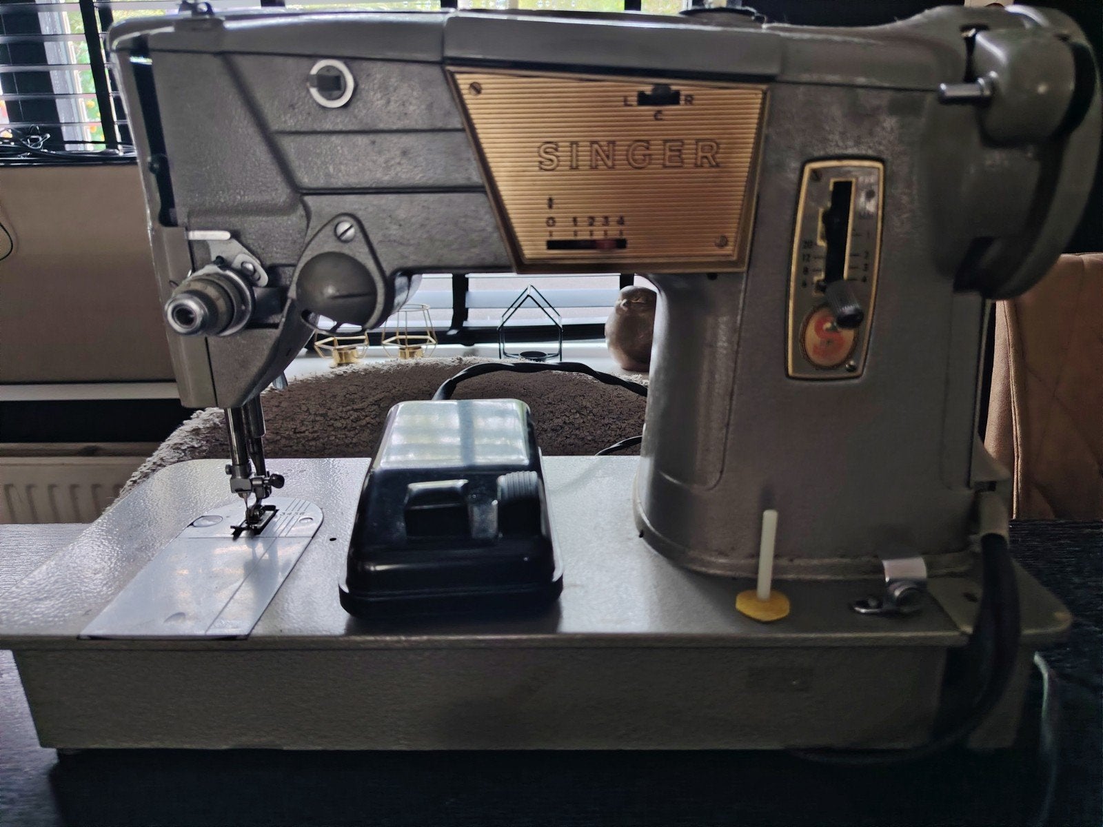Vintage Singer Naaimachine met Koffer - Goede Staat, Hobby en Vrije tijd, Naaimachines en Toebehoren, Ophalen of Verzenden, Gebruikt