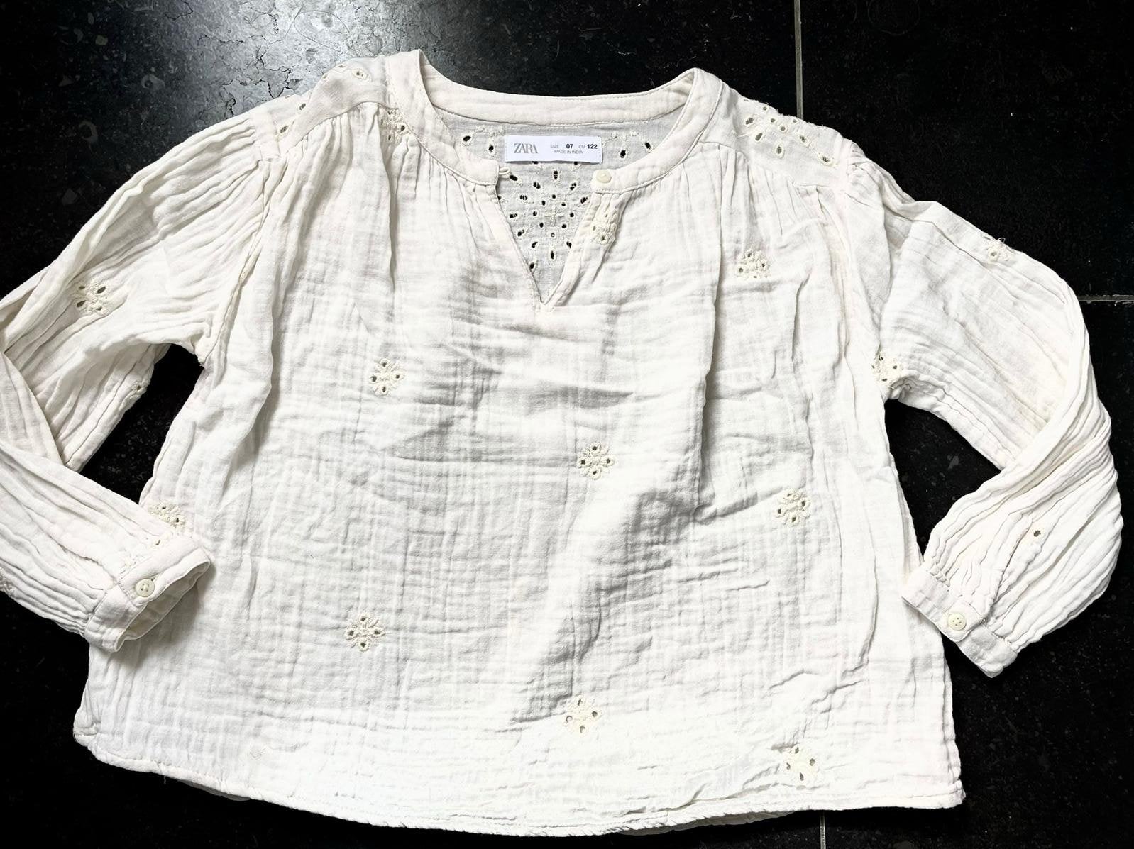 Zara Wit shirtje met borduursels maat 122, Verzenden, Nieuw, Meisje, Shirt of Longsleeve