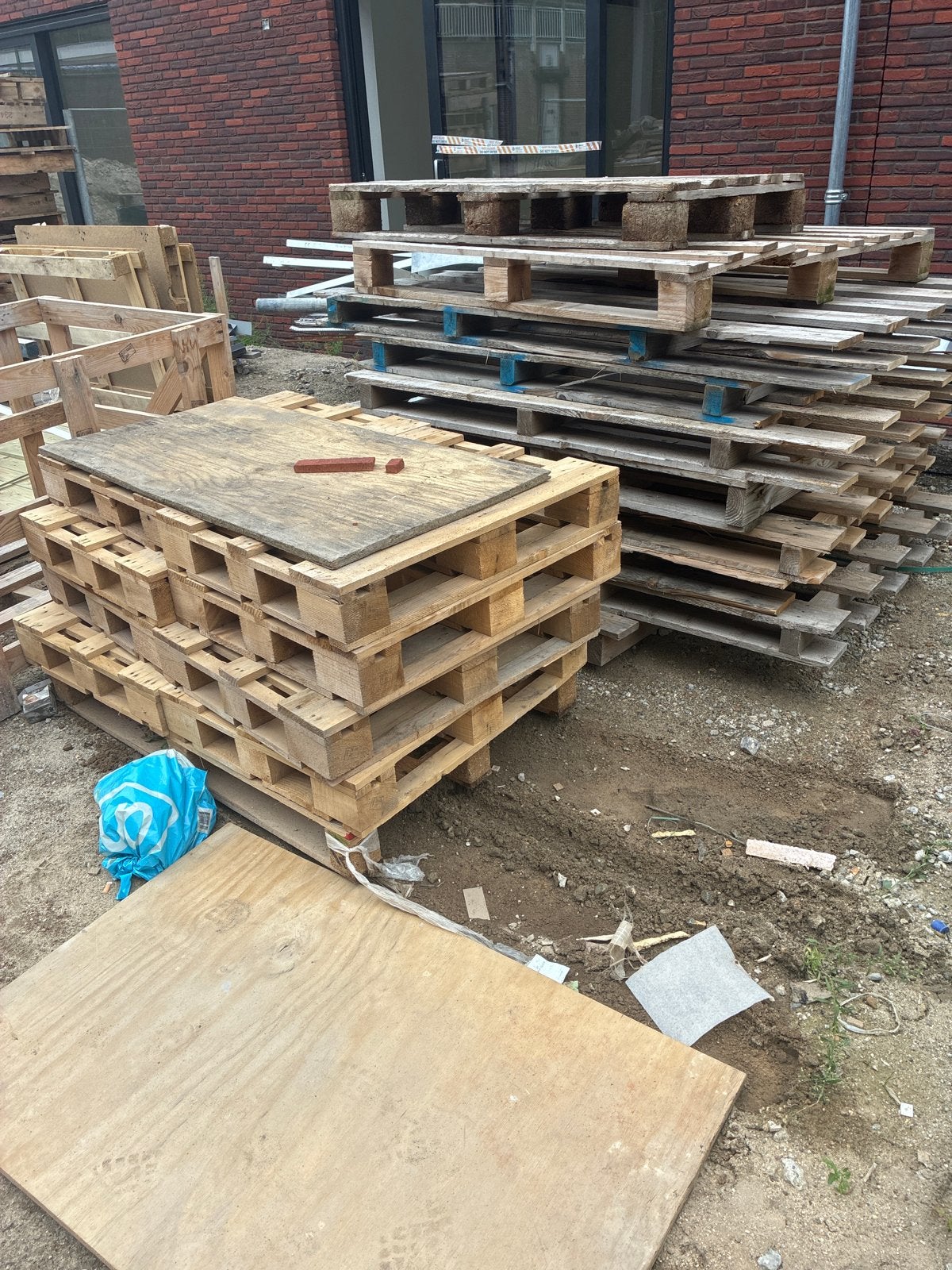 Diverse Pallets - Hout en Europallets, Ophalen