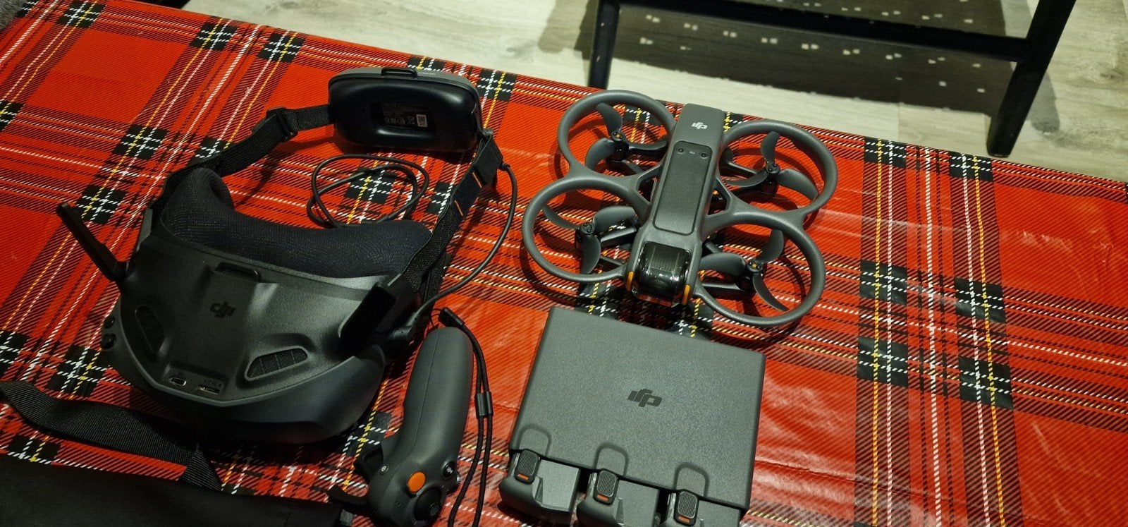 DJI Avata 2 Fly More Combo (3 accu's), Ophalen of Verzenden, Zo goed als nieuw
