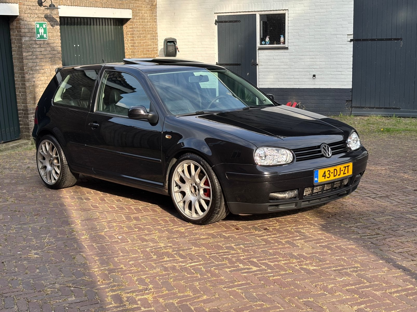 Volkswagen Golf 4 1.8T 20V GTI 1999, Auto's, 1206 kg, Zwart, 4 cilinders, Zwart