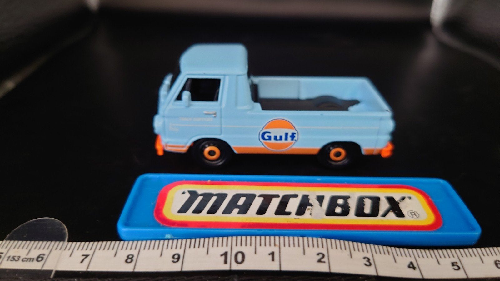 Matchbox 2019 Dodge A100 Pick-up Gulf, Ophalen of Verzenden, Zo goed als nieuw, Auto, Matchbox