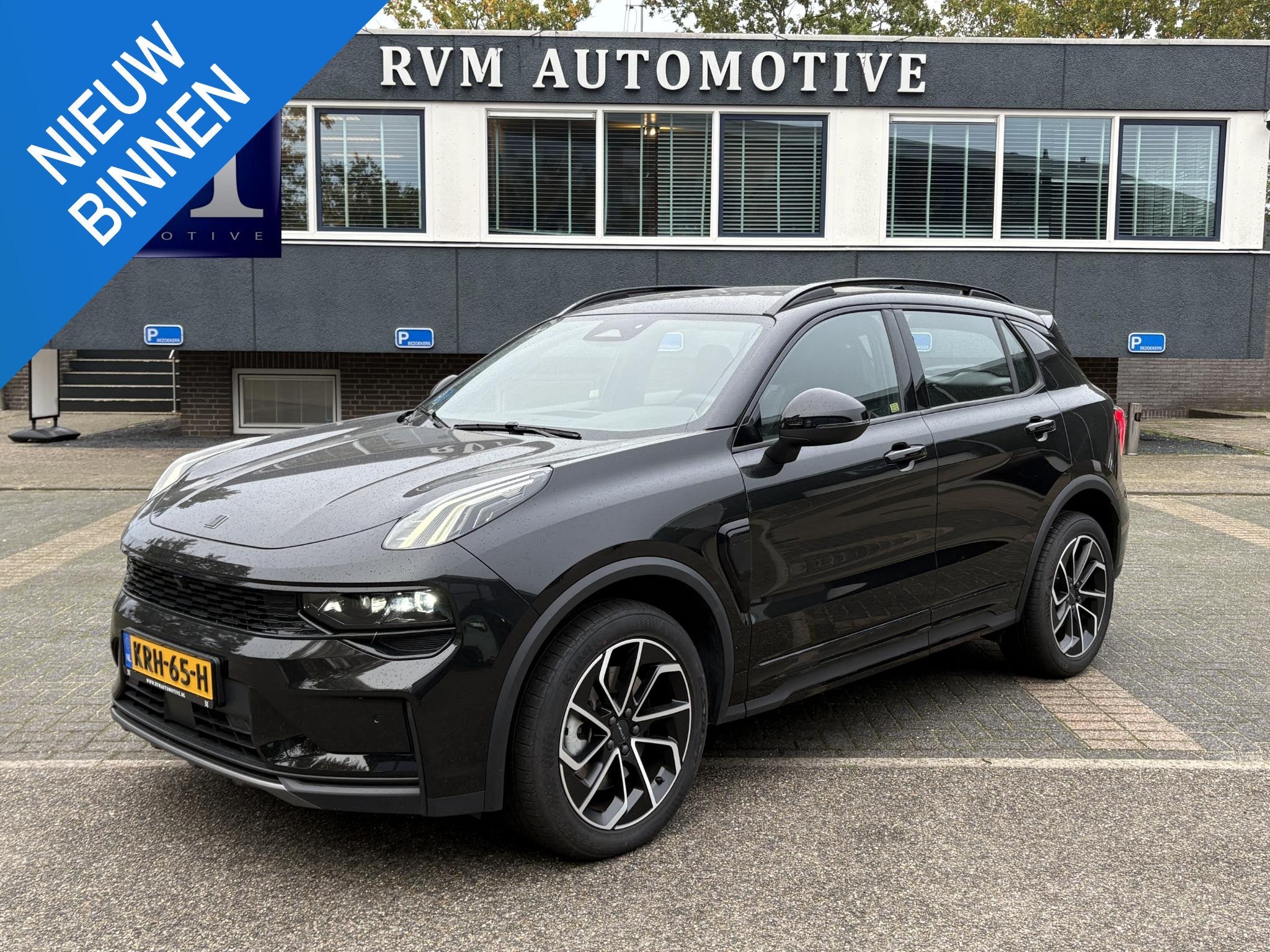 Lynk & Co 01 1.5 Core FABRIEKSGARANTIE T/M 2030! | ACHTERUIT, Auto's, 4 cilinders, Alcantara, Zwart, Plug-in hybride