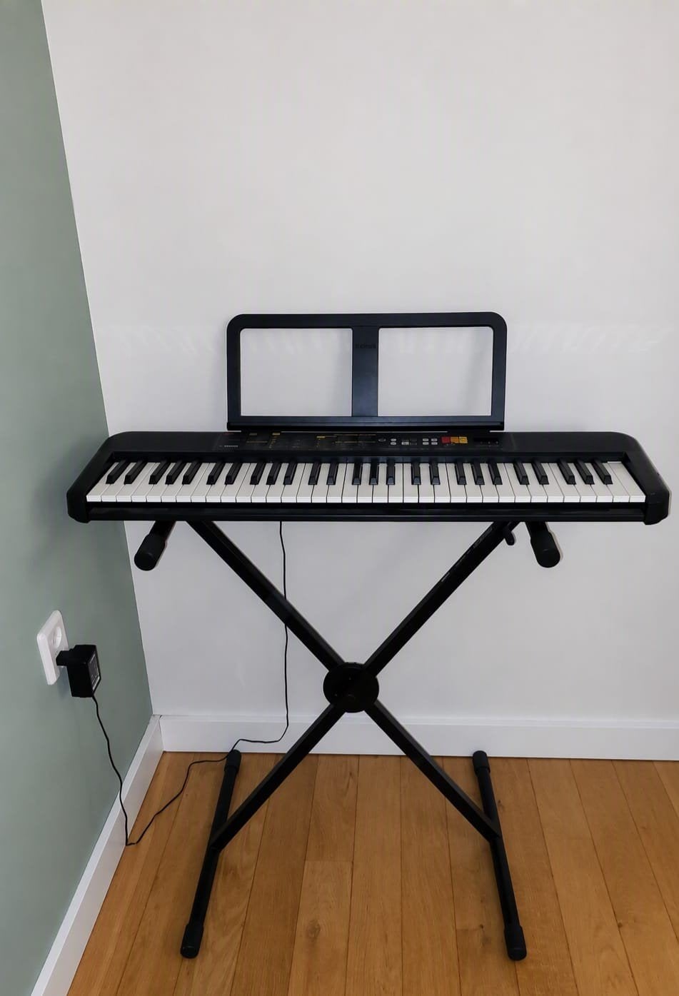 Yamaha keyboard,standaard en tas, Ophalen, 61 toetsen, Yamaha, Zo goed als nieuw