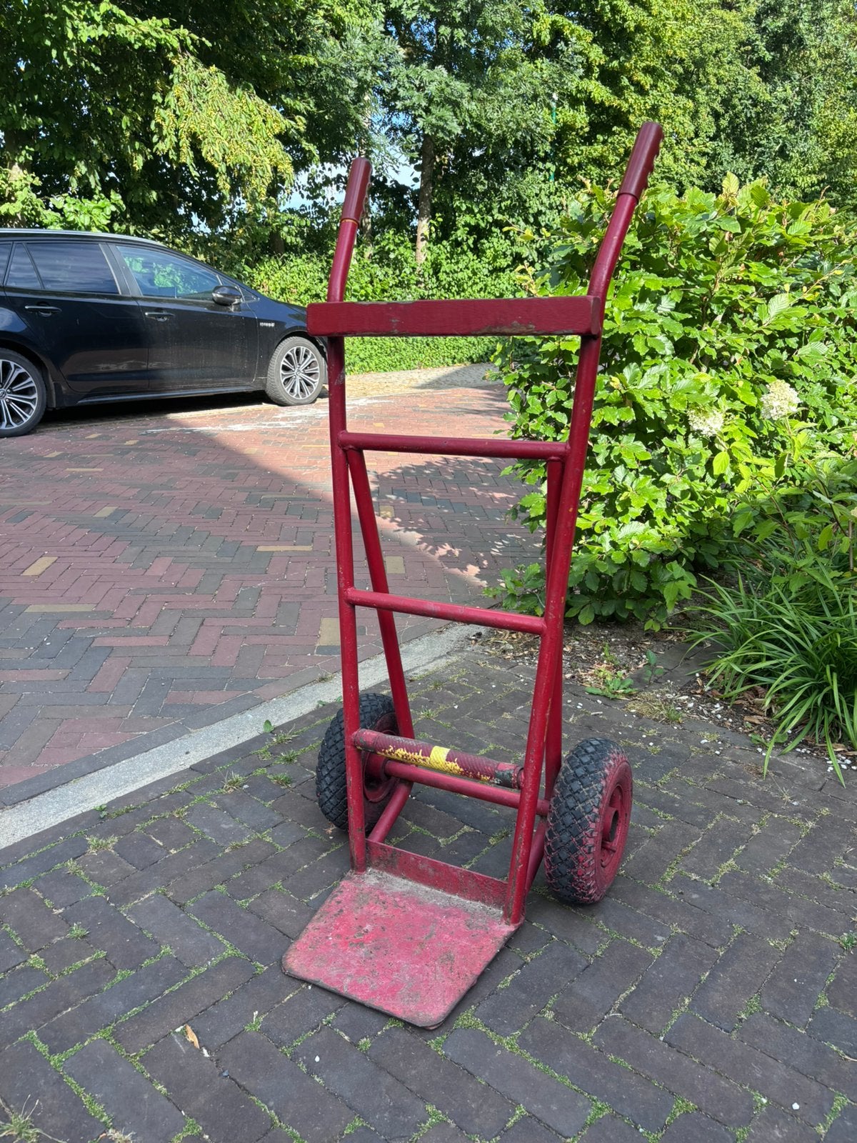 Steekwagen, 60 tot 80 liter, Ophalen, Zo goed als nieuw, Steekwagen
