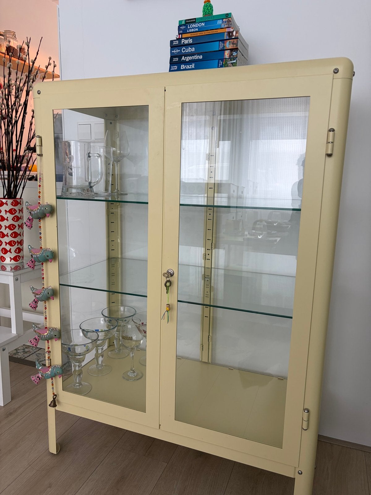 IKEA Fabrikör vitrinekast, Ophalen, Gebruikt, 100 tot 150 cm, 50 tot 100 cm