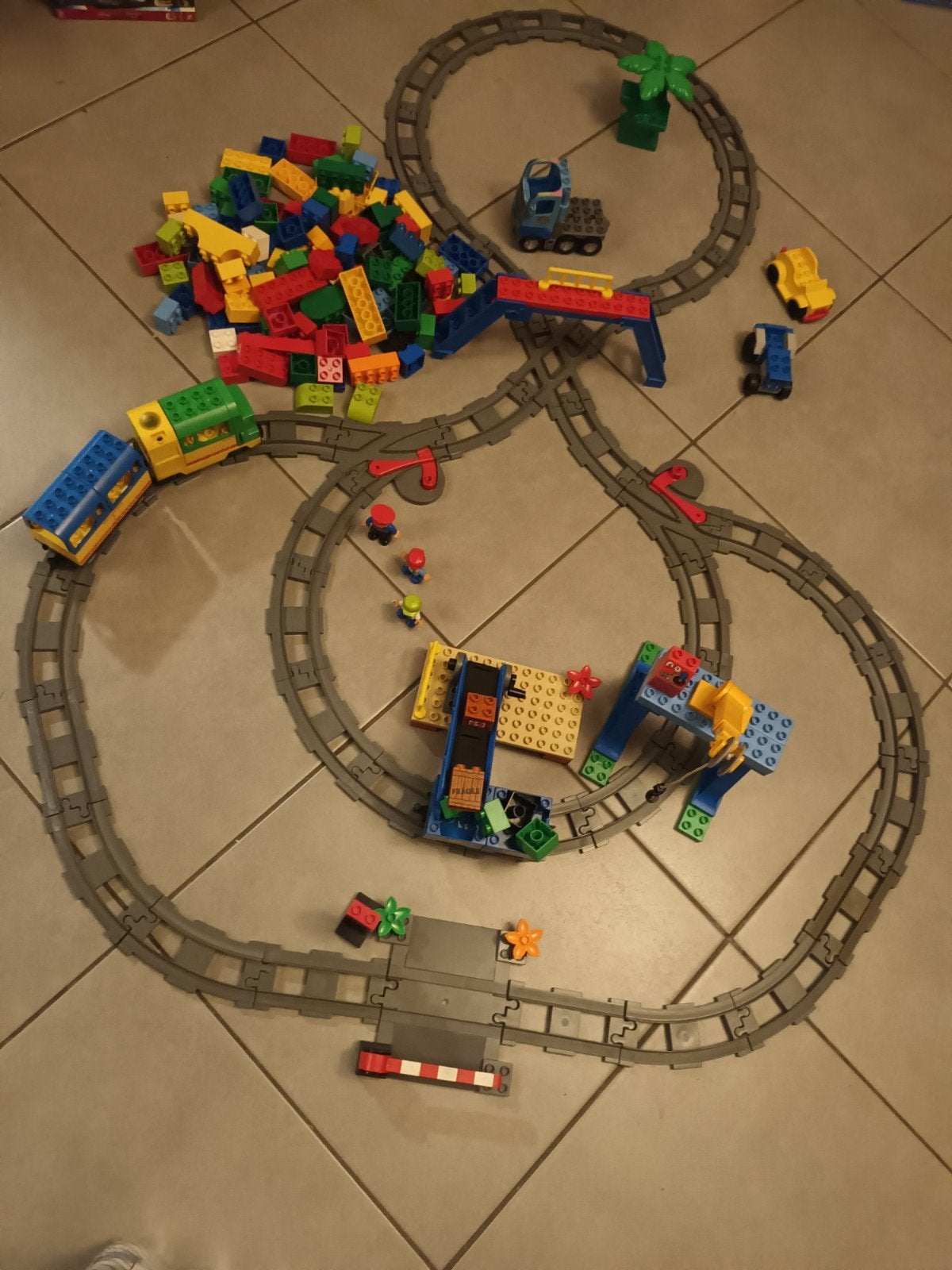 duplo elektrische trein set met vele extra's, Kinderen en Baby's, Speelgoed | Duplo en Lego, Ophalen of Verzenden