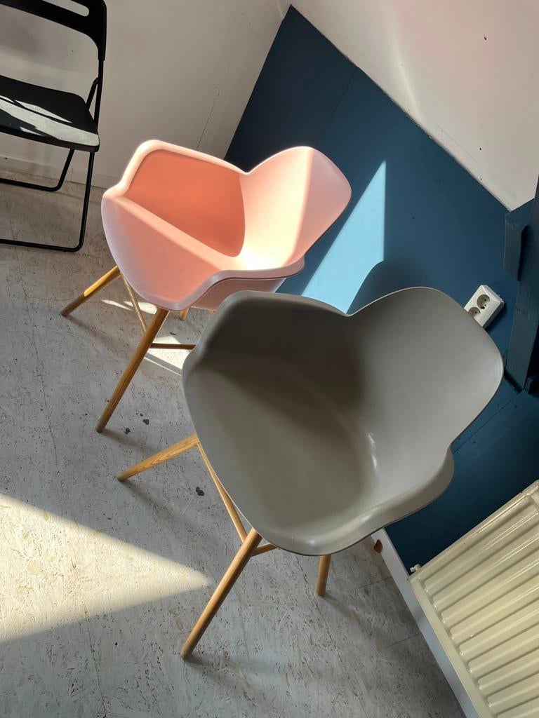 2x kuipstoel 2e hands, Huis en Inrichting, Stoelen, Ophalen, Zo goed als nieuw, Twee