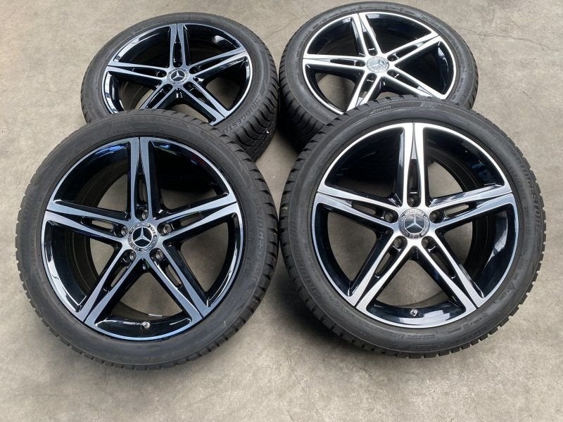 18 inch orig. velgen + winterbanden Mercedes A B klasse CLA, Auto-onderdelen, 18 inch, Gebruikt, -, -