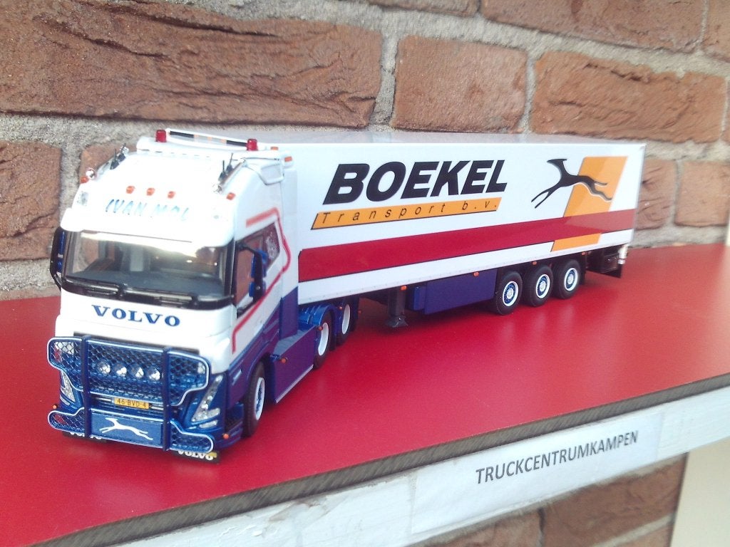 WSI  Volvo  FH5  Globetrotter  van  Ivan  Mol  Transport., Ophalen of Verzenden, Nieuw, Bus of Vrachtwagen, Wsi