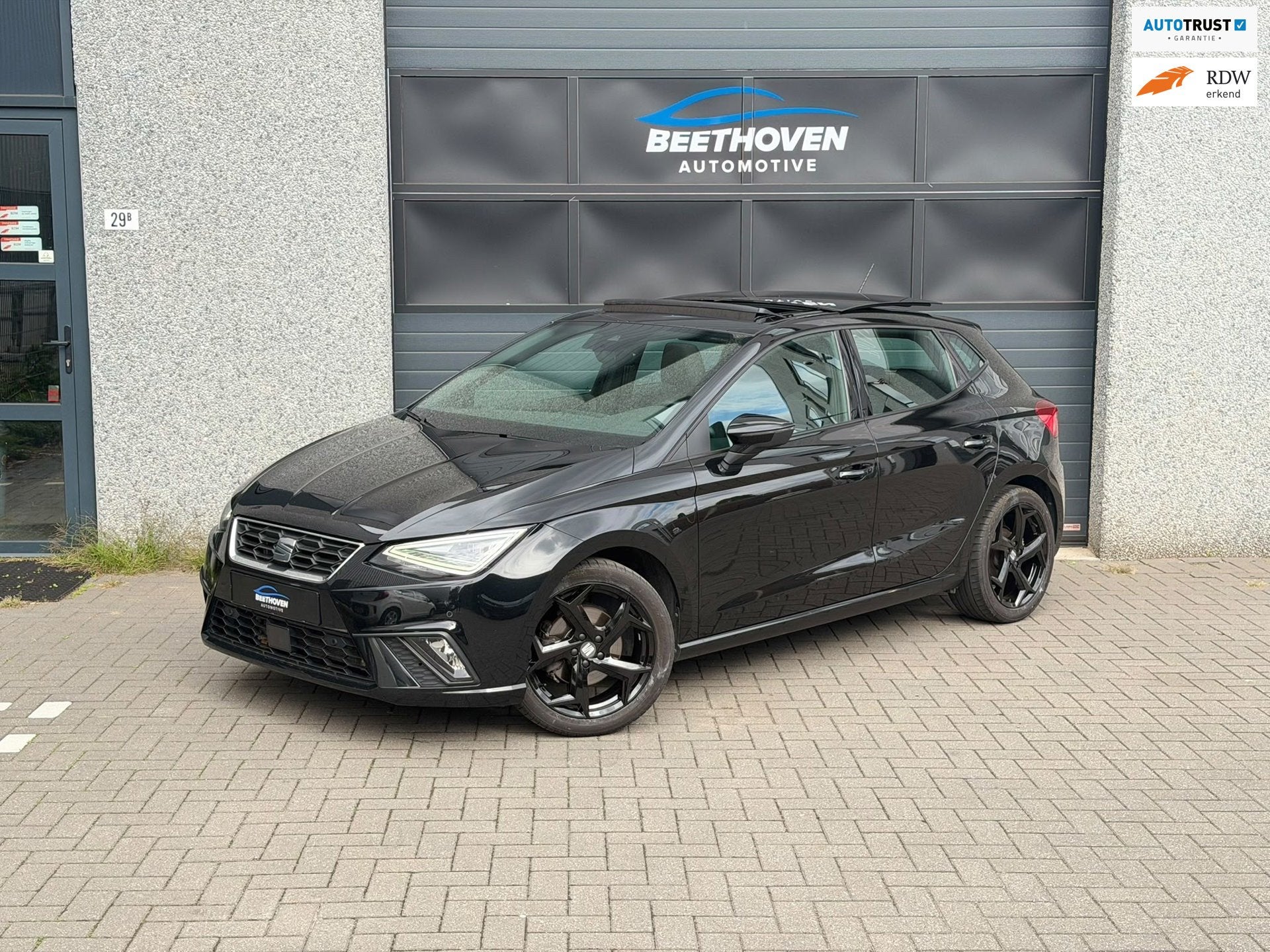 Seat IBIZA 1.0 EcoTSI FR Pano Camera, Auto's, Dealer onderhouden, Stof, Gebruikt, 580 kg