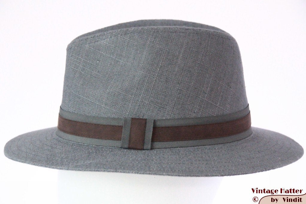 Outdoor gleufhoed Hawkins blauwig grijs linnen maat 61 nieuw, 60 cm (XL, 7½ inch) of meer, Hoed, Nieuw, Ophalen of Verzenden