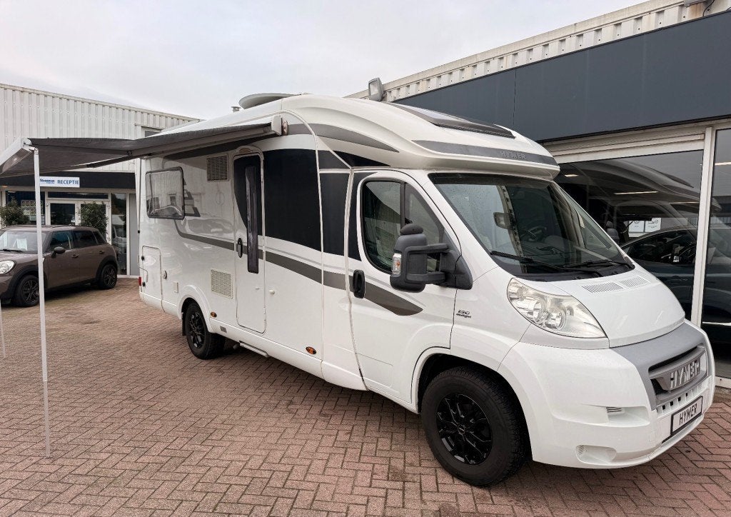 Hymer 598CL Queensbed, Face to Face, zeer ruim Fietsenrek, Z, Erwin Hymer Group, Holzstraße 19 D-88339 Bad Waldsee Germany, Bedrijf