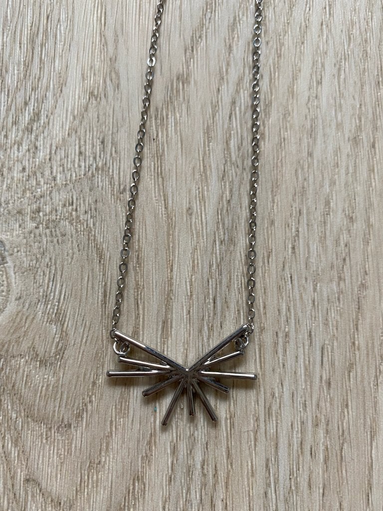 Esprit ketting halve ster verstelbaar van 42cm tot 50cm, Met hanger, Overige materialen, Nieuw, Ophalen of Verzenden
