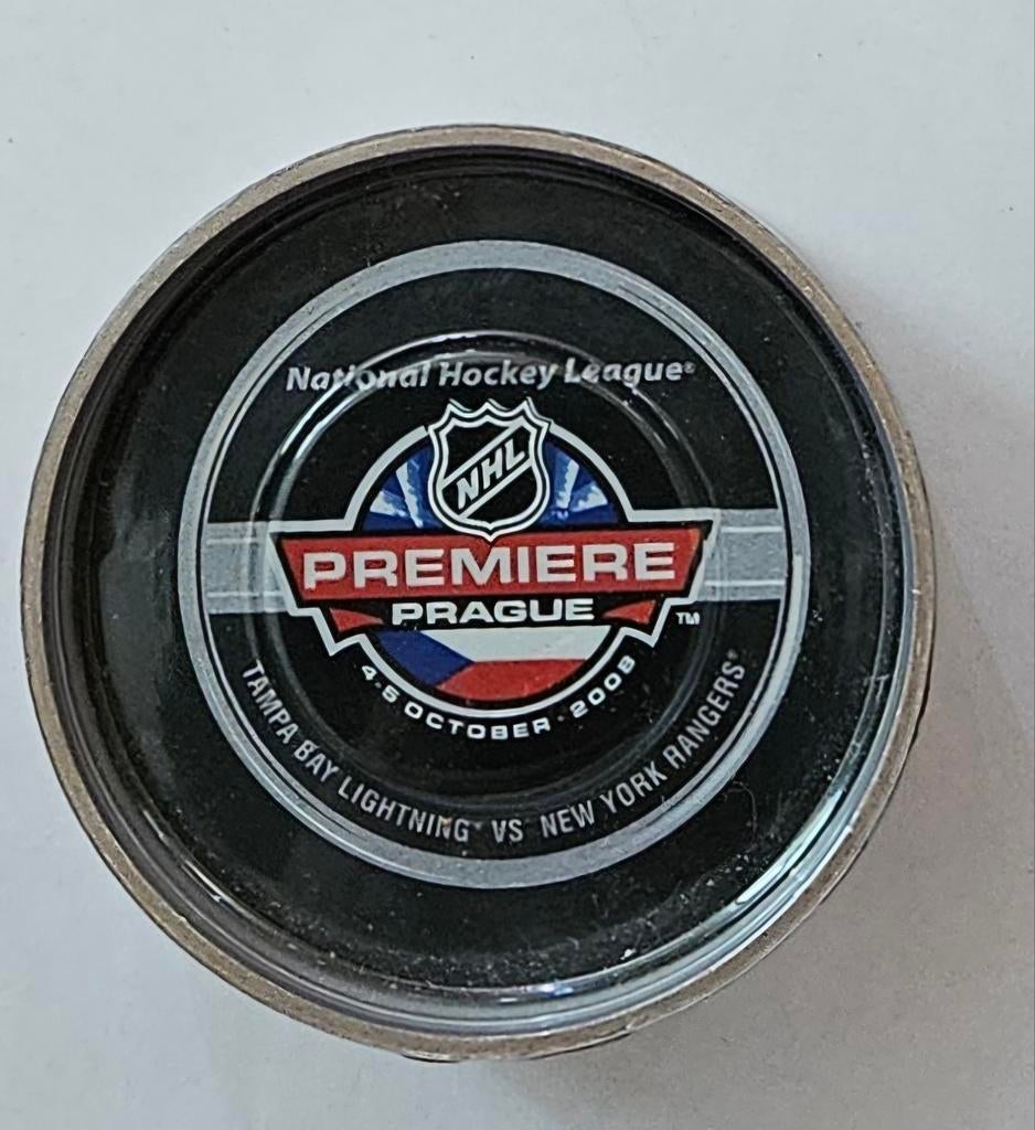 2008 NHL Premiere Series Praque Sealed Collectible Hockey Pu, Sport en Fitness, IJshockey, Ophalen of Verzenden, Nieuw