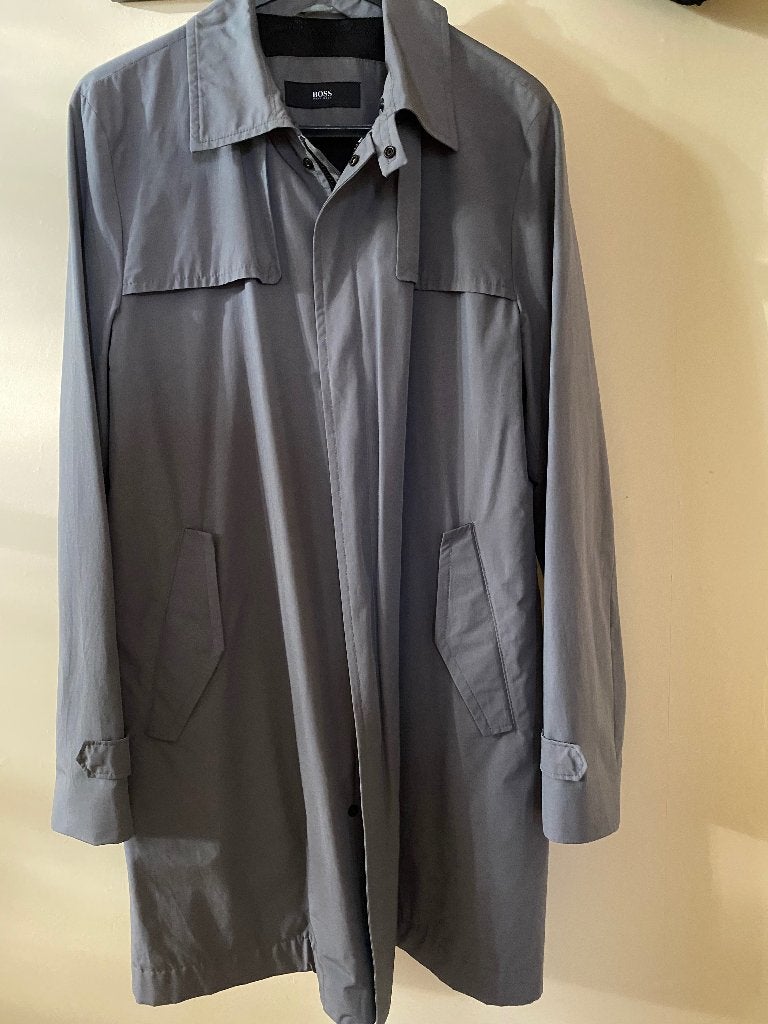 Trenchcoat van het merk Boss, maat 50, Maat 46/48 (XL) of groter, Nieuw, Ophalen of Verzenden, Grijs