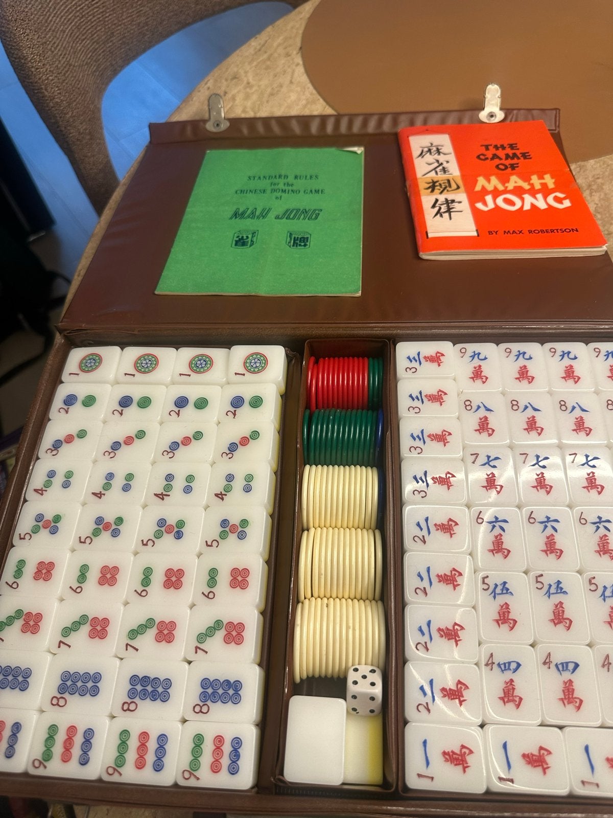 Vintage Mahjong set in koffer met handleidingen, Drie of vier spelers, Ophalen of Verzenden, Gebruikt
