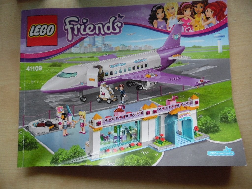 Lego Friends Heartlake Vliegveld 41109, Lego, Friends, Ophalen of Verzenden, Complete set