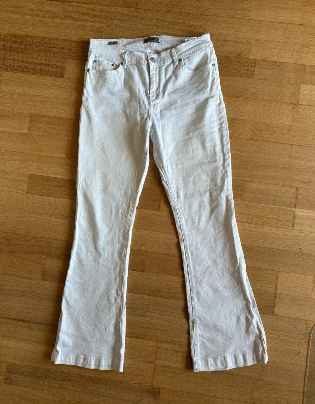 LTB Fallon jeans wit met flair, maat W31 L32, Wit, Ophalen of Verzenden, Zo goed als nieuw, LTB