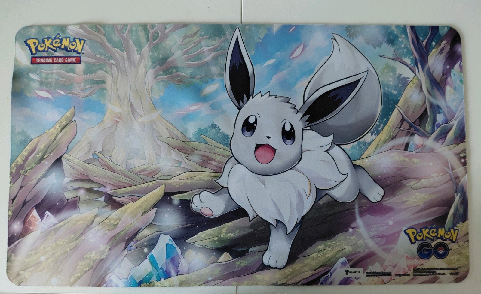 Pokemon playmat/muismat shiny Eevee, Ophalen of Verzenden, Zo goed als nieuw, Overige typen