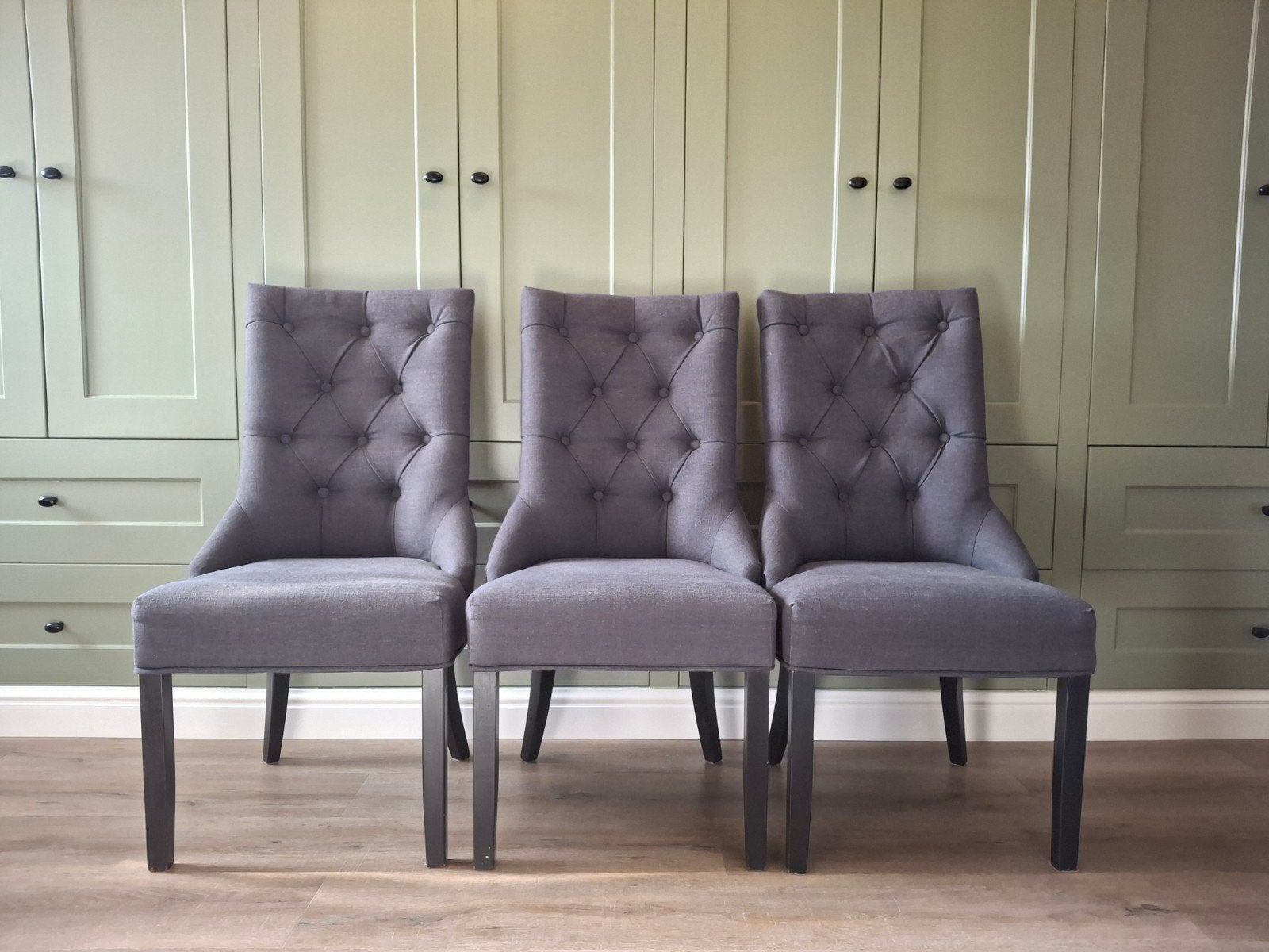 Landelijke gecapitonneerde stoelen van Country Lifestyle, Huis en Inrichting, Stoelen, Ophalen, Zo goed als nieuw, Landelijke, Gecapitonneerd