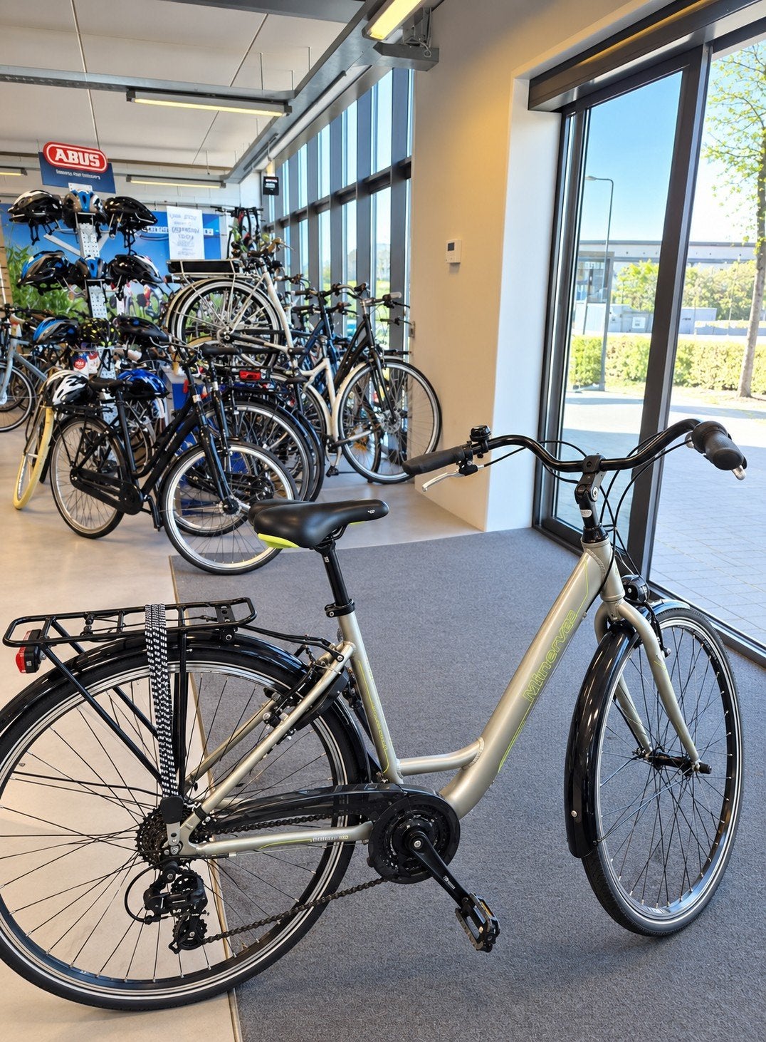 Minerva Damesfiets - Framemaat 56, 7 versnellingen, Fietsen en Brommers, Gebruikt, Velgrem, (Extra) lage instap, 56 cm of meer