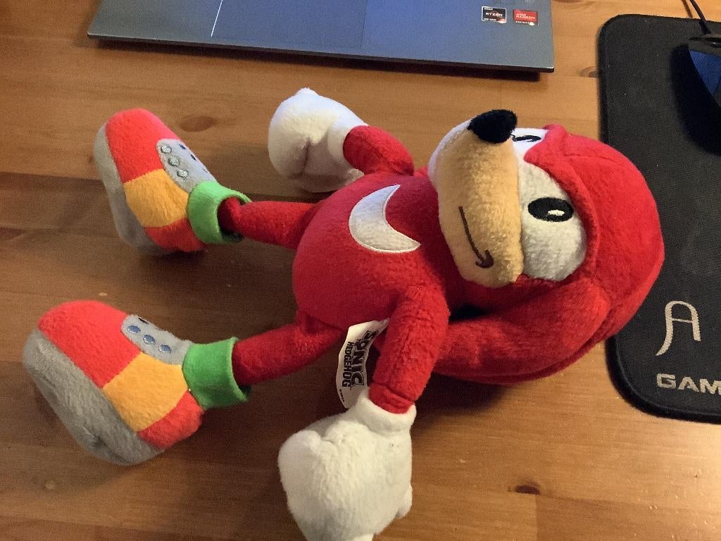 Knuckles. Sonic the Hedgehog knuffel, 30 cm, Ophalen of Verzenden, Gebruikt, Rood, Overige typen