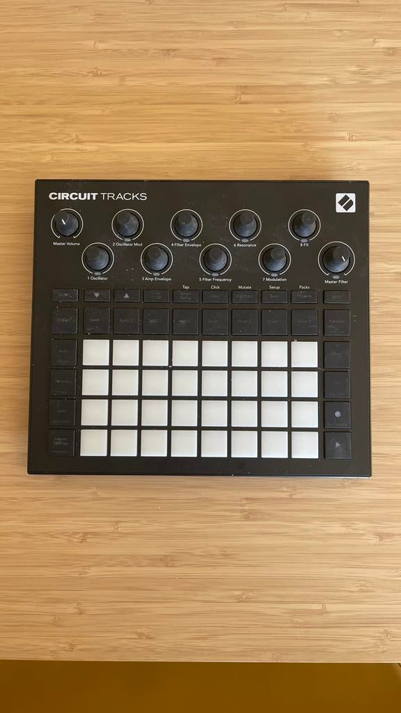 Novation Circuit Tracks, Muziek en Instrumenten, Ophalen of Verzenden, Zo goed als nieuw