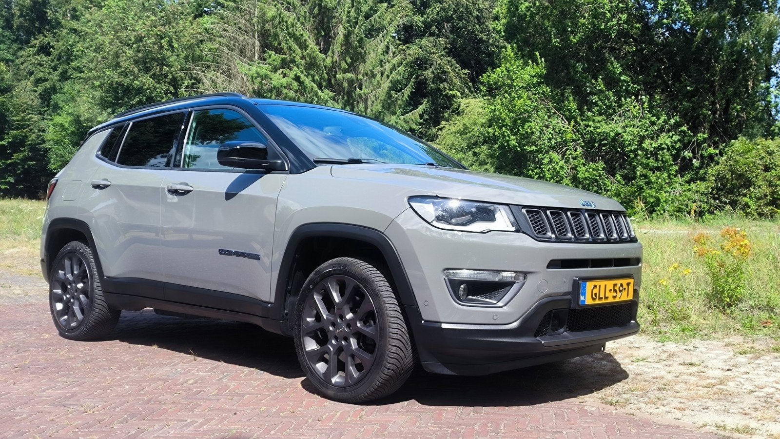 Jeep Compass 1.3T 4XE 240pk Eawd Aut 2020 Grijs, Auto's, Automaat, 1250 kg, 4 cilinders, Vierwielaandrijving