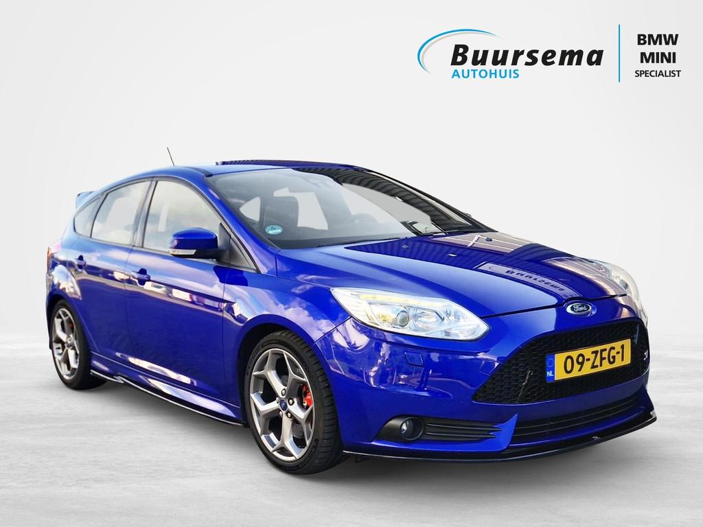 Ford Focus 2.0 EcoB. ST-3 | Liefhebbersauto | Complete docum, Focus, Euro 5, Gebruikt, Zwart