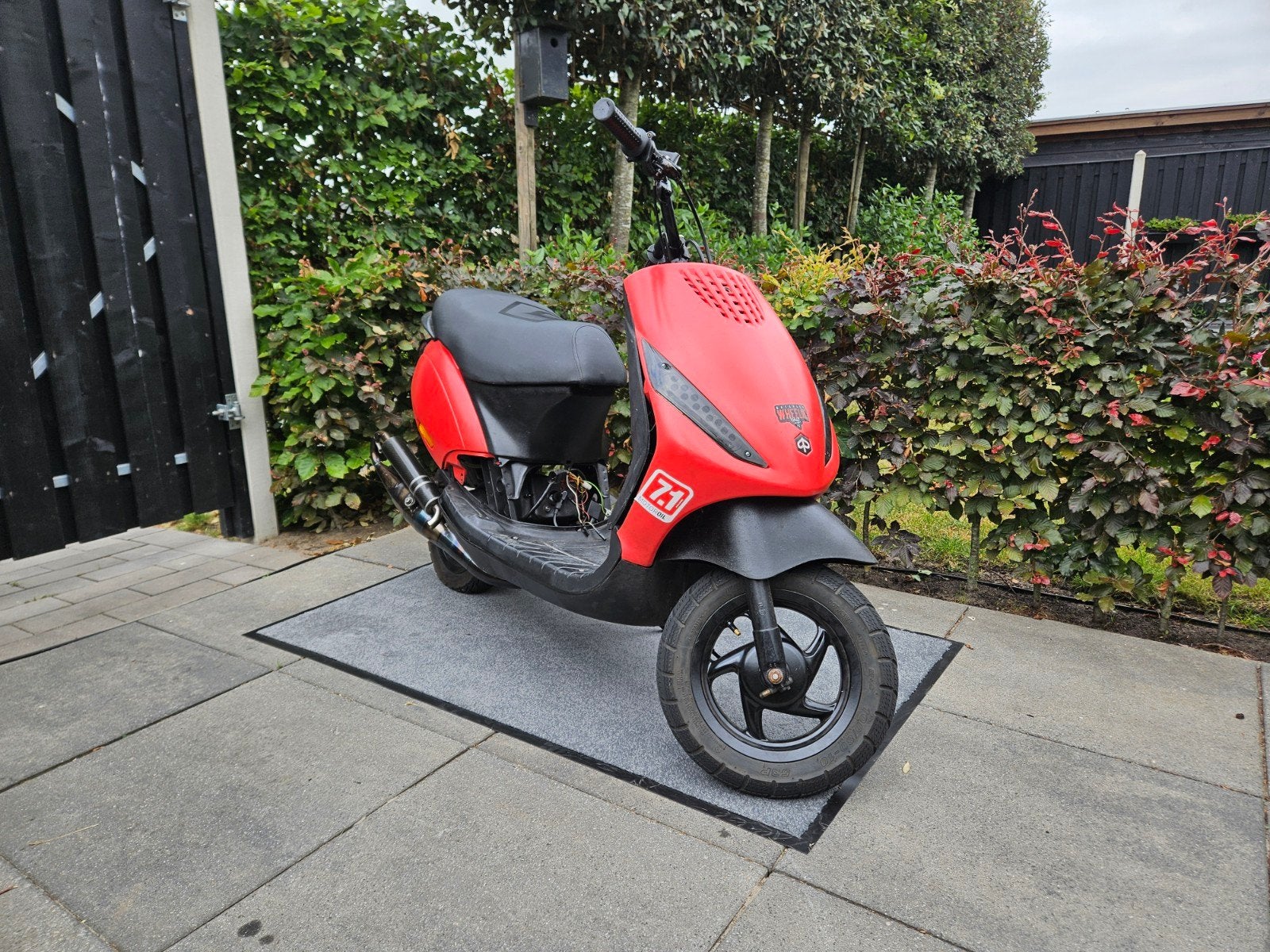 piaggio zip 70cc, Ophalen, Tweetakt, Maximaal 45 km/u, Zo goed als nieuw