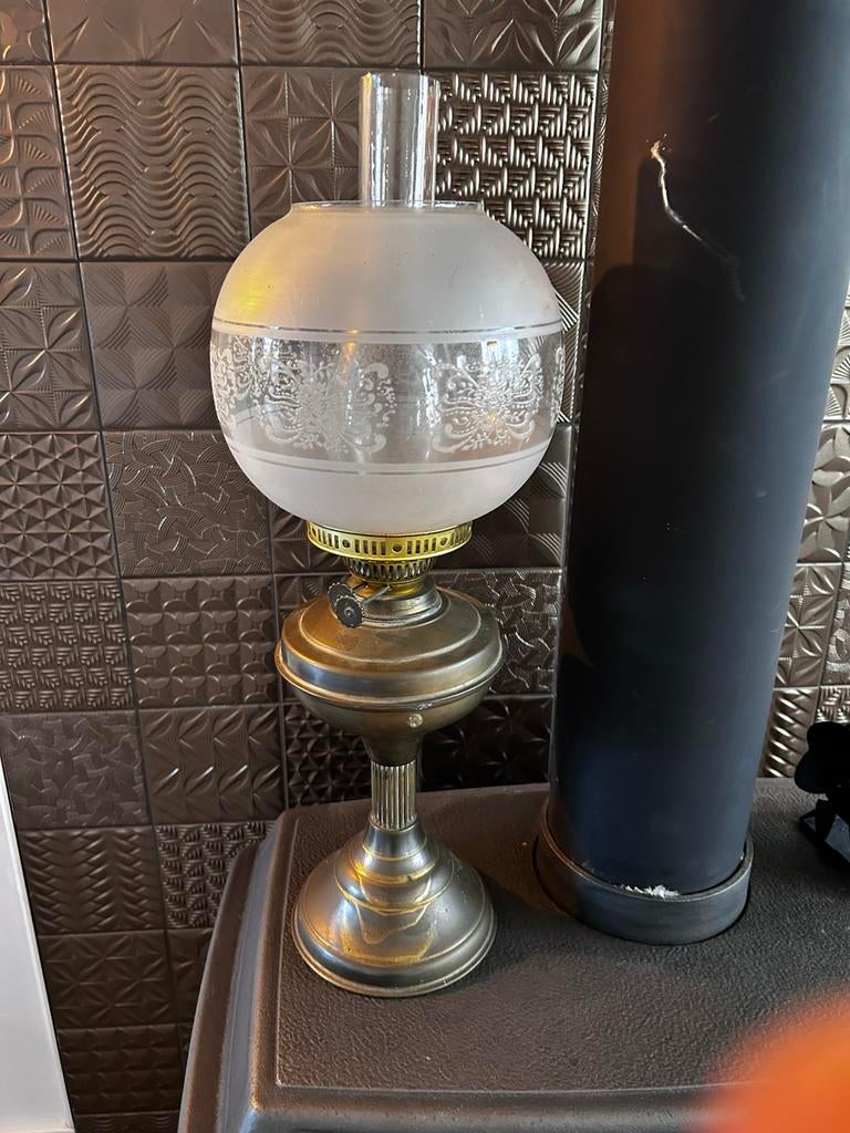 Antieke oude olielamp, Antiek en Kunst, Antiek | Lampen, Ophalen of Verzenden