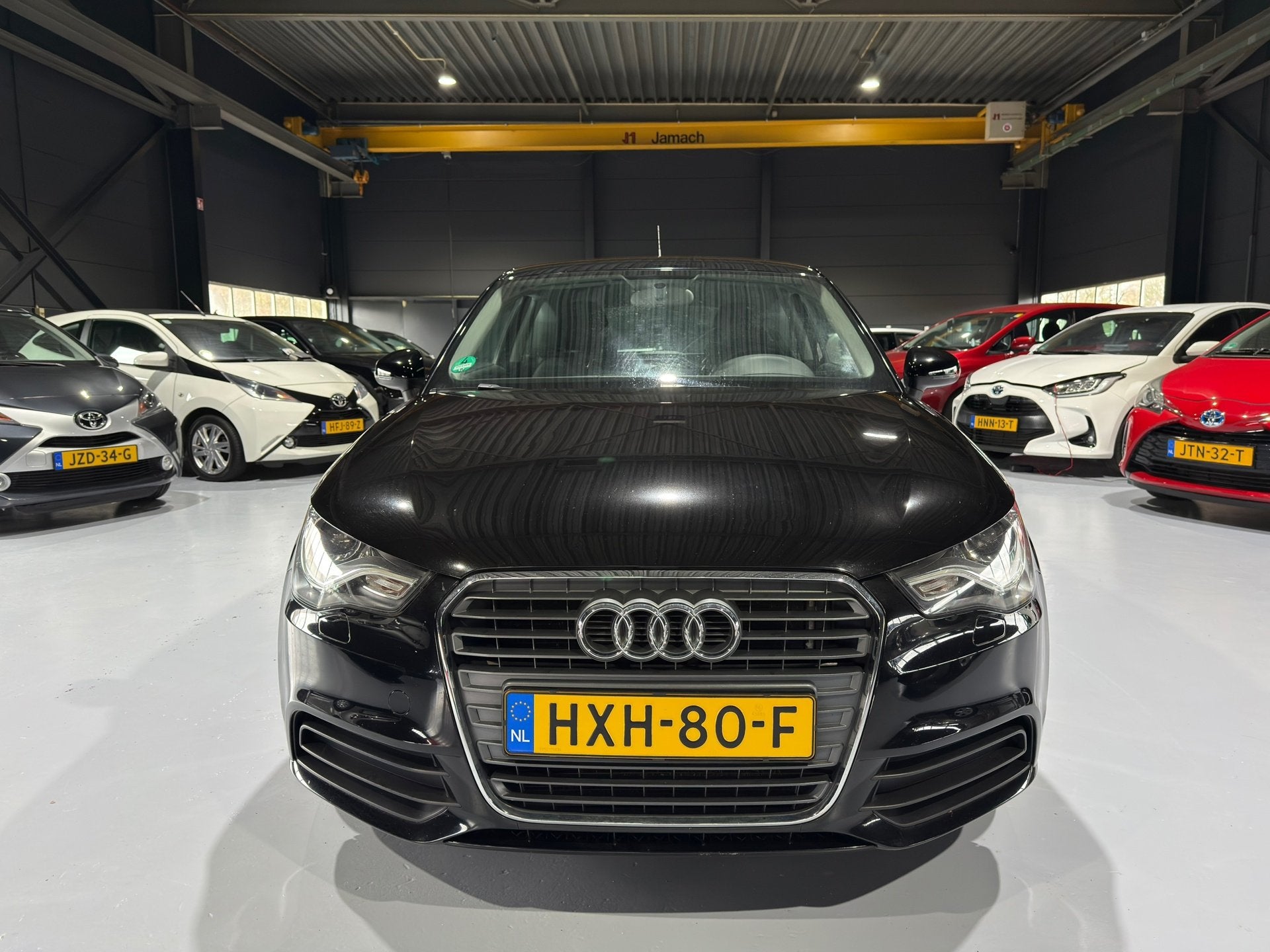 Audi A1 1.4 TFSI 119g. Attraction Pro Line Business Automaat, Euro 5, Stof, Met garantie (alle), 4 stoelen