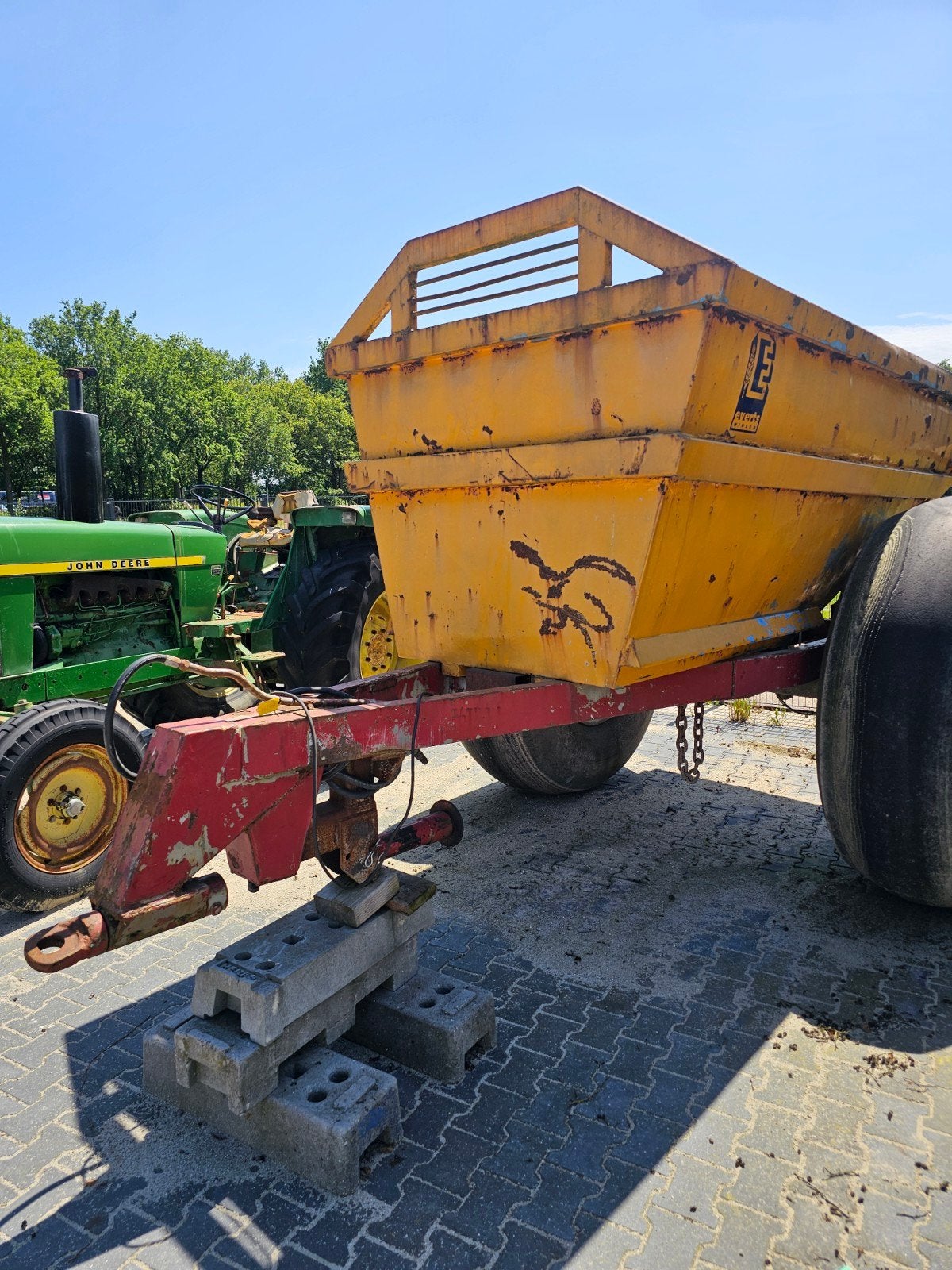 Te koop een alasco dumper ongeveer 6m2, Ophalen, Transport