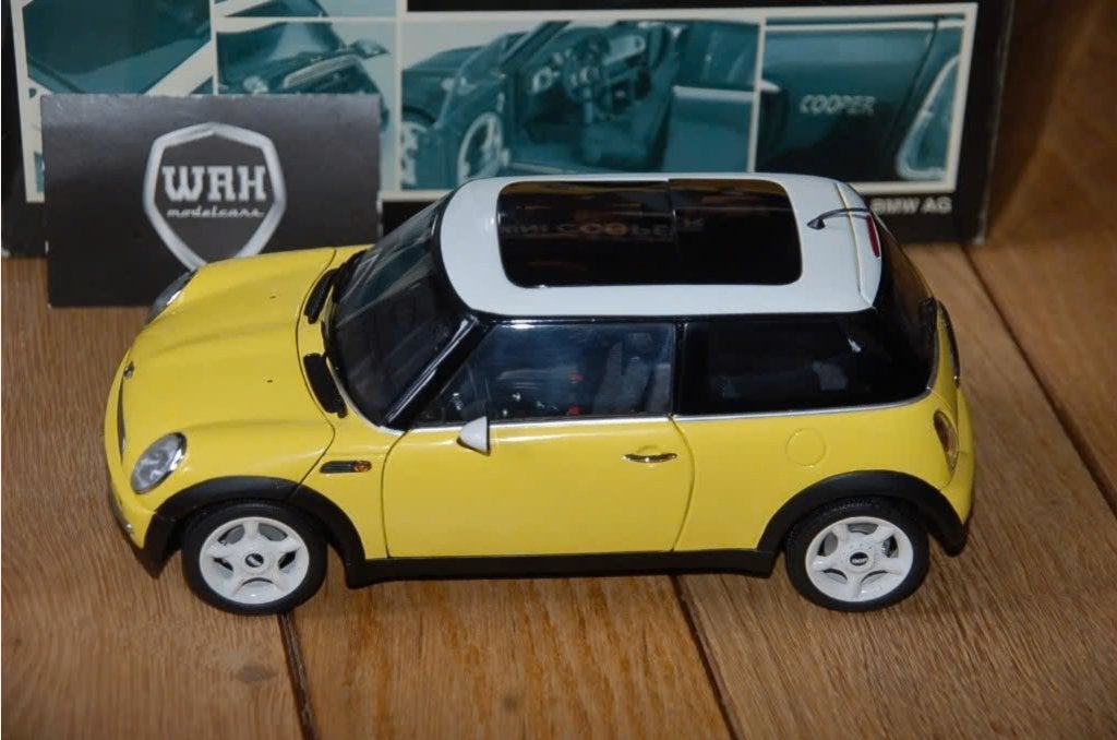 1:18 MINI COOPER yellow Kyosho in doos WRH, Hobby en Vrije tijd, Modelauto's | 1:18, Verzenden, Zo goed als nieuw, Auto, Kyosho