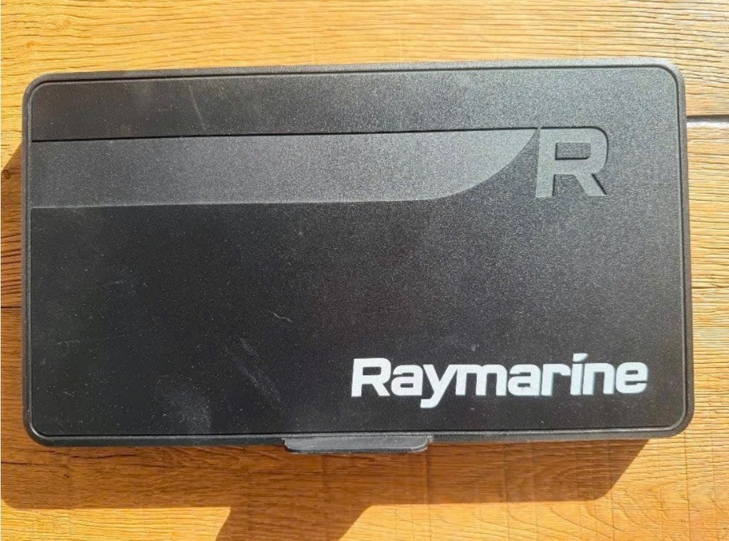 Raymarine Element 9 inch zonneklep nieuw, Ophalen, Nieuw, Overige typen