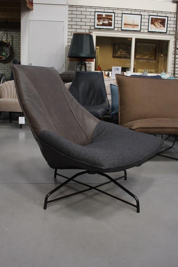 Luxe fauteuil BEAL Jess Design metaal leer & stof draaibaar, Ophalen, 75 tot 100 cm, Zo goed als nieuw, 75 tot 100 cm