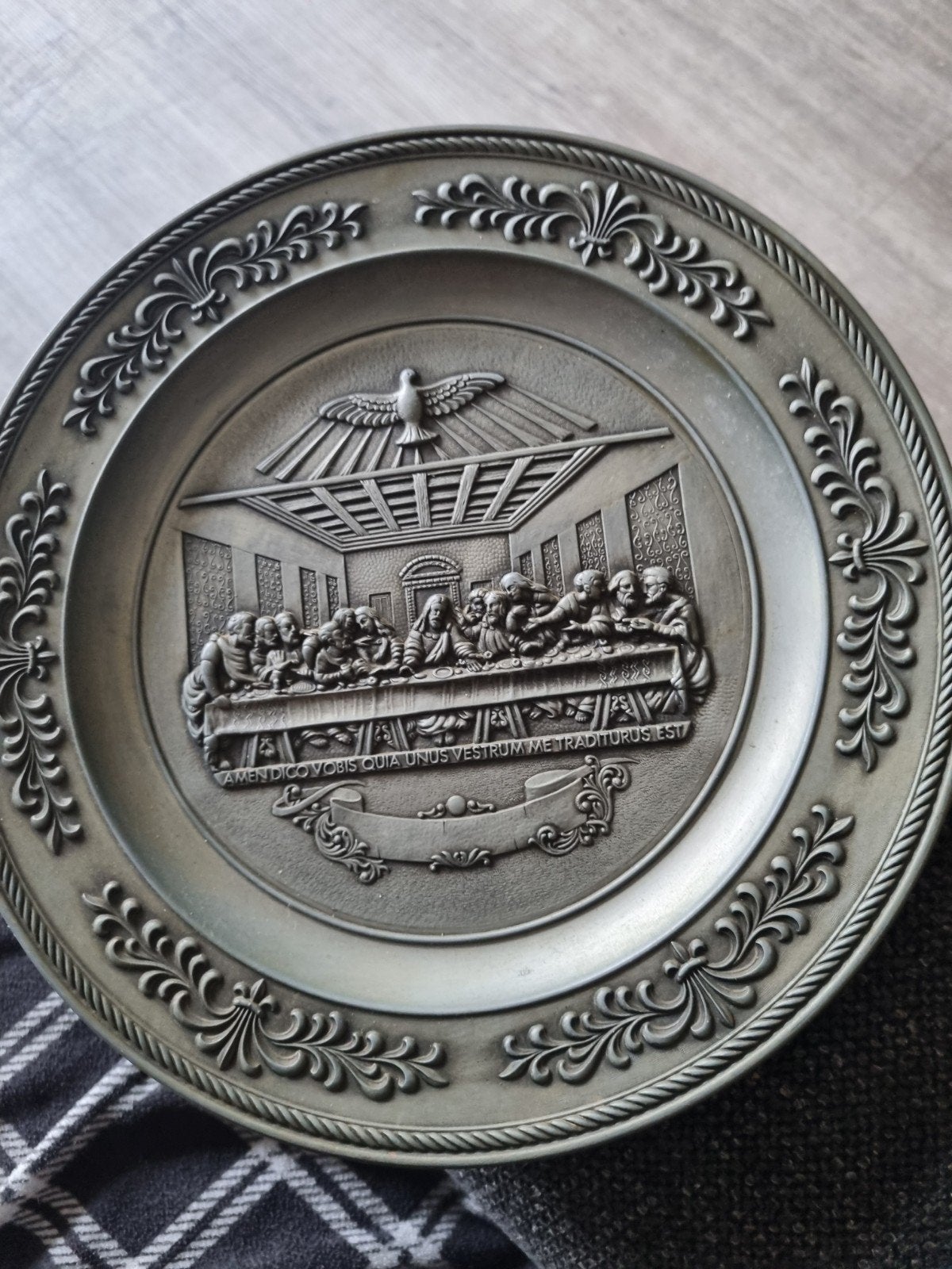 Decoratieve Tinnen Plaat met Laatste Avondmaal Reliëf, Ophalen of Verzenden