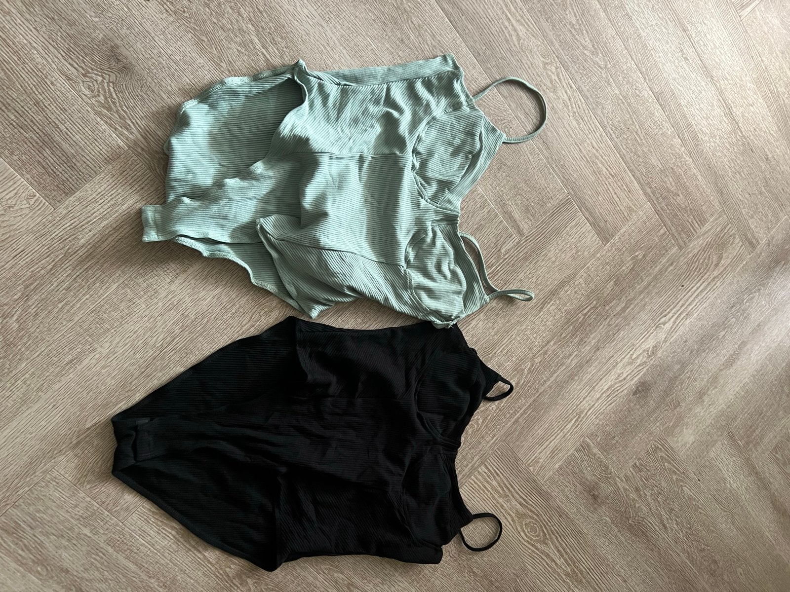 2 mooie bodys maat 40, Maat 38/40 (M), Meerkleurig, Ophalen of Verzenden, Zonder mouw